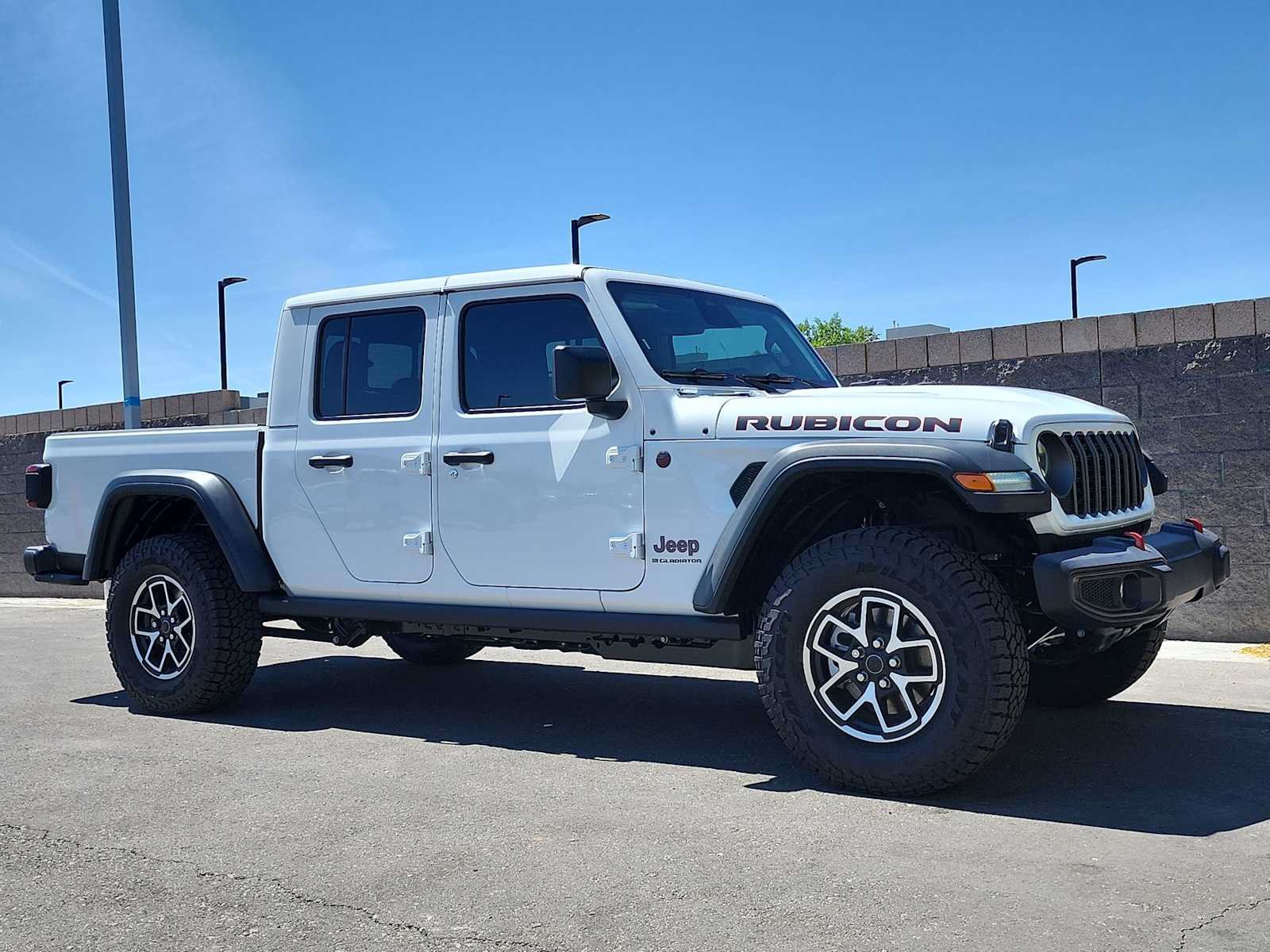 New 2026 Jeep Gladiator Rubicon w/ Steel Power Dome Hood Package AWD/4WD image 3