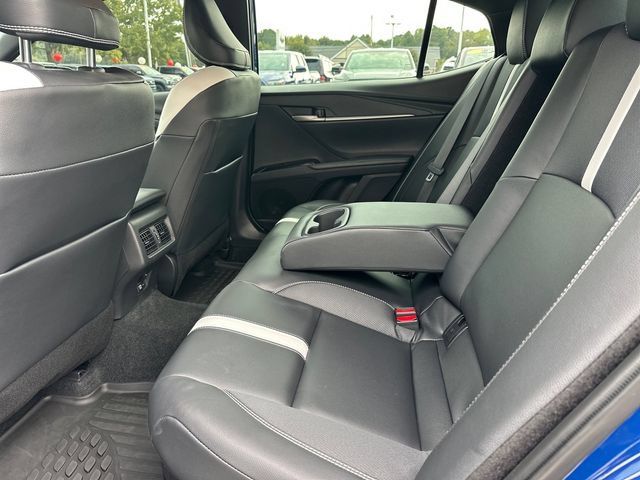 Used 2026 Toyota Camry SE w/ Multimedia Upgrade Package FWD image 13