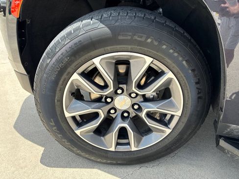 Used 2022 Chevrolet Tahoe LT w/ LT Signature Package RWD image 44
