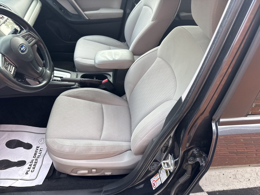 Used 2015 Subaru Forester 2.5i Premium w/ All-Weather Package AWD/4WD image 18