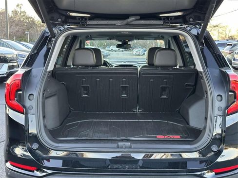 Used 2021 GMC Terrain SLT w/ Infotainment Package II image 14