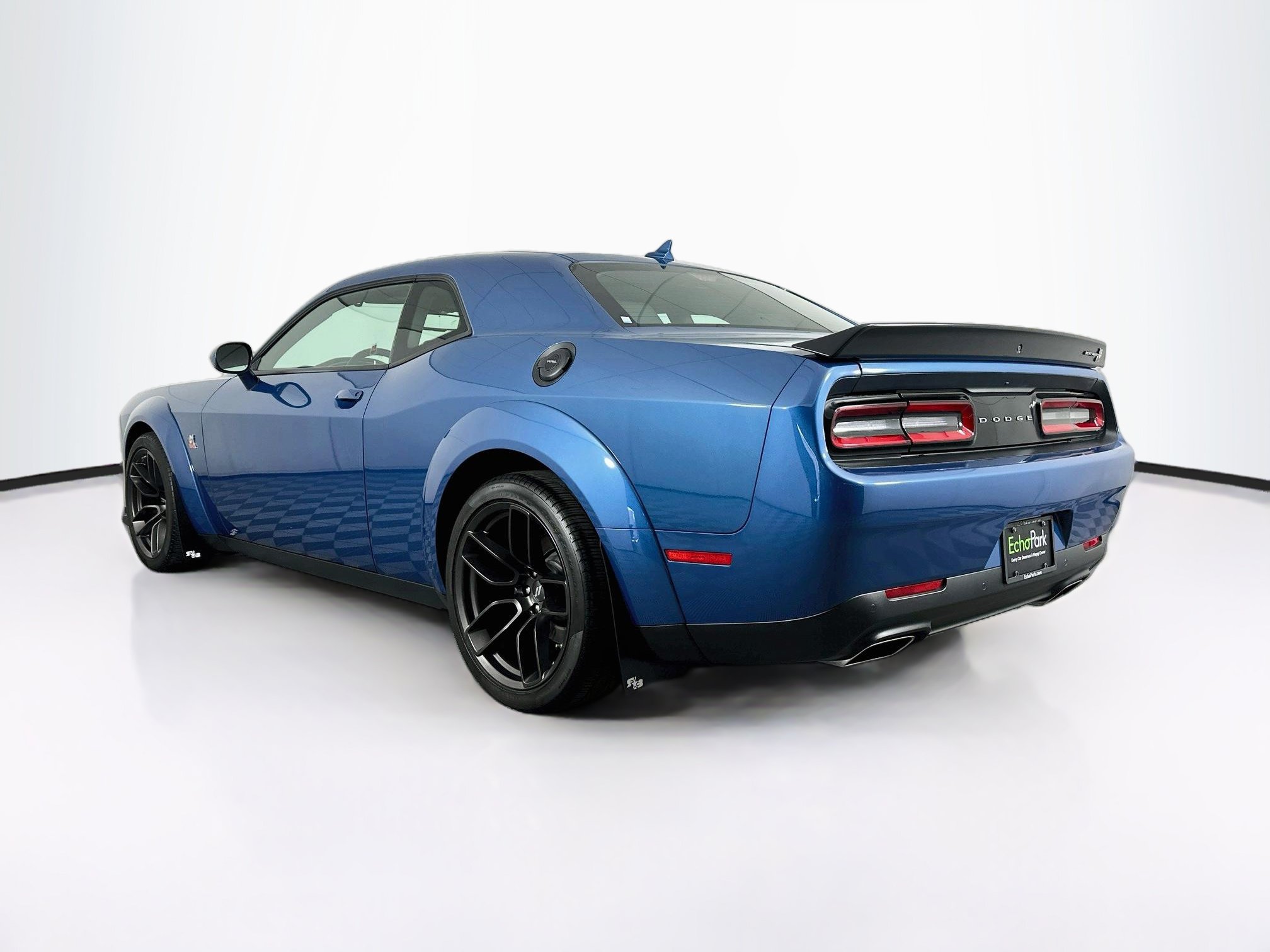 Used 2022 Dodge Challenger R/T Scat Pack RWD image 5