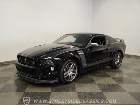 Used 2013 Ford Mustang Boss 302 RWD image 38