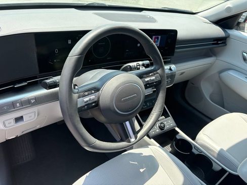Used 2024 Hyundai Kona Limited AWD/4WD image 4