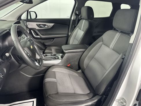 Used 2025 Chevrolet Blazer LT FWD image 13
