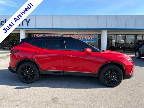 Used 2022 Chevrolet Blazer RS w/ Enhanced Convenience Package FWD image 2