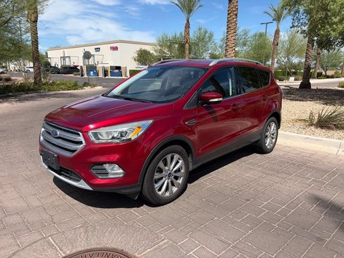 Used 2017 Ford Escape Titanium FWD image 6