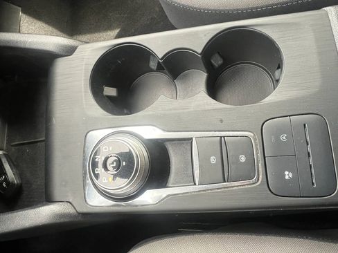 Used 2020 Ford Escape SE FWD image 22