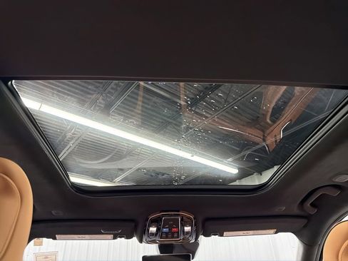 Used 2023 Jeep Grand Cherokee Summit AWD/4WD image 14