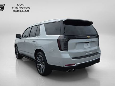 Used 2025 Chevrolet Tahoe High Country AWD/4WD image 3