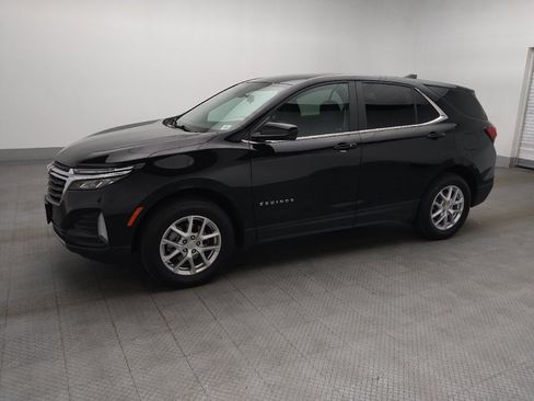 Used 2022 Chevrolet Equinox LT AWD/4WD image 2