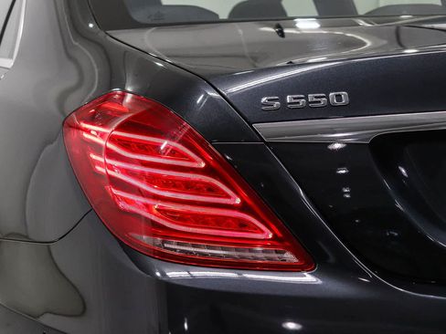Used 2016 Mercedes-Benz S 550 Sedan image 11