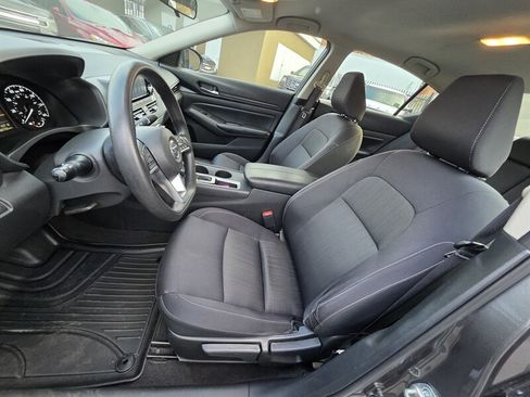 Used 2022 Nissan Altima 2.5 S FWD image 15