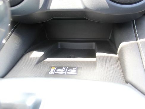 Used 2024 Chevrolet Blazer LT w/ Convenience Package FWD image 22