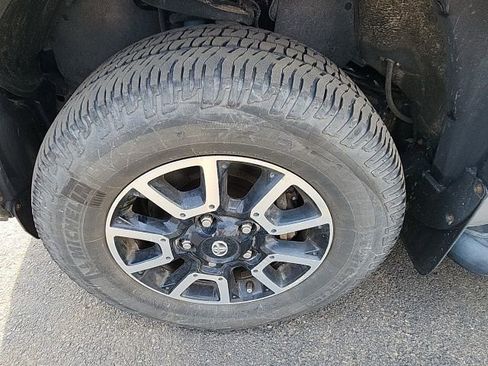 Used 2016 Toyota Tundra SR5 w/ TRD Off Road Package image 9