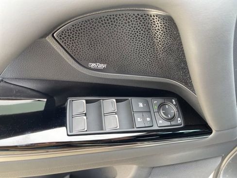 Used 2024 Lexus LX 600 F Sport AWD/4WD image 12