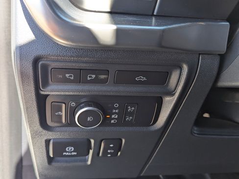 Used 2022 Ford F150 Lariat w/ Max Trailer Tow Package image 31