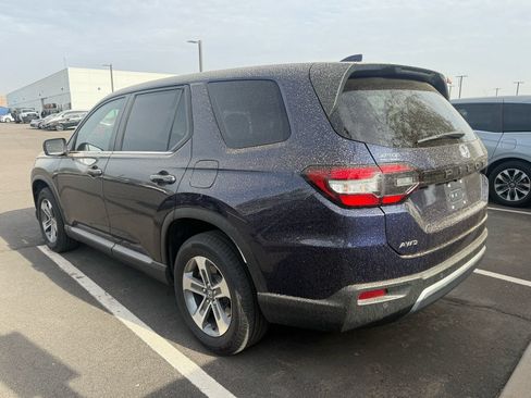 Used 2024 Honda Pilot EX-L image 3