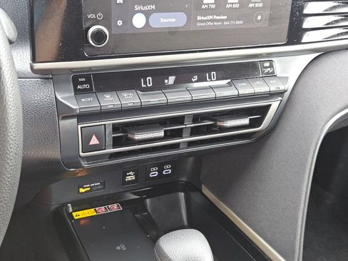 Used 2025 Toyota Camry LE FWD image 20