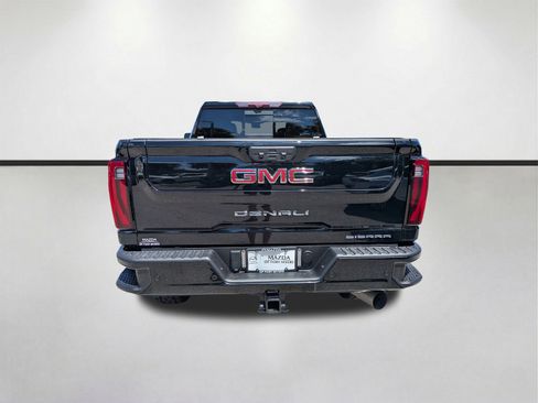 Used 2024 GMC Sierra 2500 Denali w/ Denali Reserve Package AWD/4WD image 6