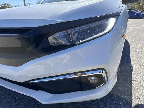 Used 2021 Honda Civic Touring image 10