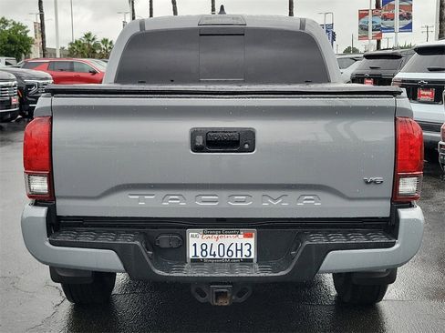 Used 2021 Toyota Tacoma SR5 w/ Technology Package image 20