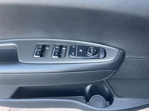 Used 2020 Kia Optima LX image 18