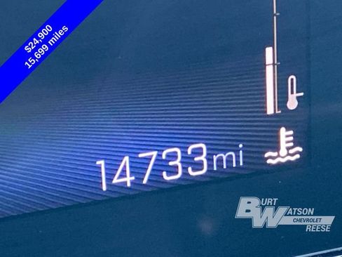 Certified 2025 Chevrolet Trax RS image 24