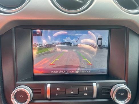 Used 2022 Ford Mustang Premium RWD image 22