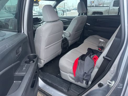 Used 2023 Honda Passport EX-L image 14