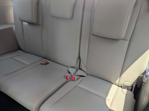 Used 2019 Toyota Highlander Limited AWD/4WD image 21