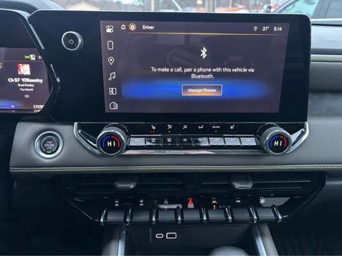 Used 2024 Chevrolet Colorado ZR2 w/ Safety Package image 20