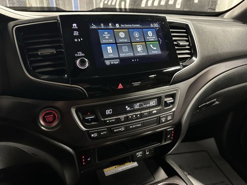 Used 2023 Honda Passport EX-L image 11