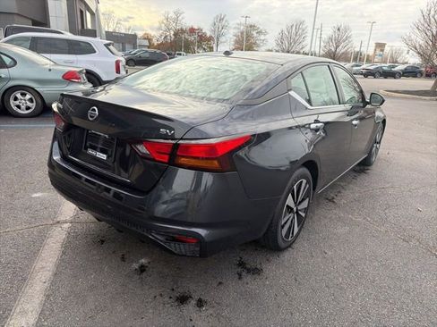 Used 2022 Nissan Altima 2.5 SV image 3