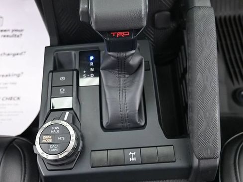Used 2025 Toyota Tacoma TRD Off-Road AWD/4WD image 23