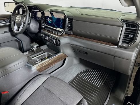 Certified 2026 GMC Sierra 1500 Elevation AWD/4WD image 27