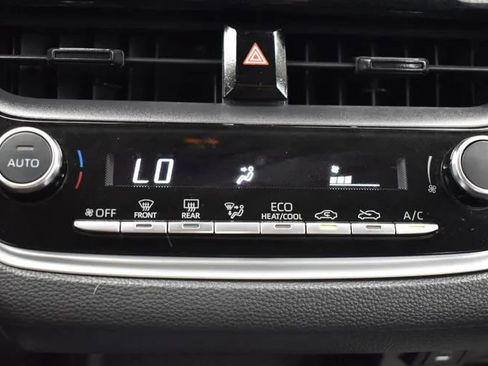 Used 2023 Toyota Corolla LE FWD image 29