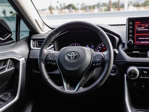 Used 2022 Toyota RAV4 XLE Premium AWD/4WD image 18