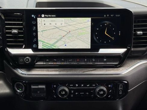 Used 2025 Chevrolet Silverado 1500 LTZ AWD/4WD image 14