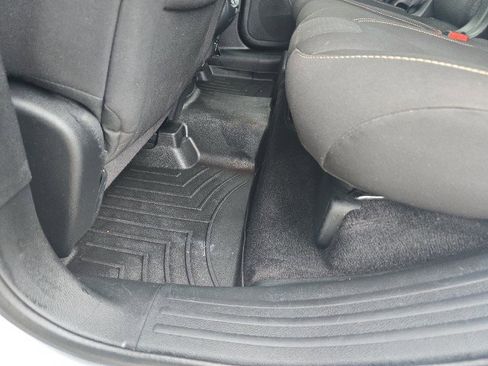 Used 2016 Jeep Cherokee Latitude w/ Cold Weather Group image 34