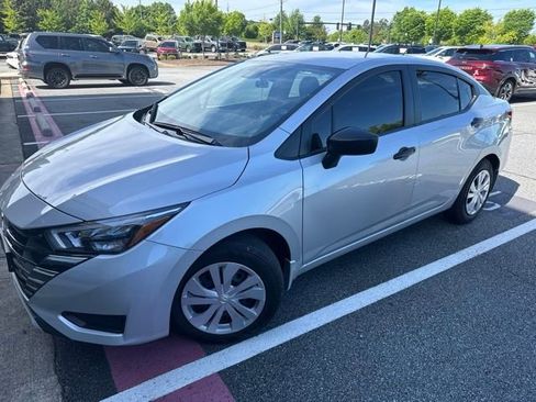 Certified 2025 Nissan Versa S w/ Trunk Package FWD image 1