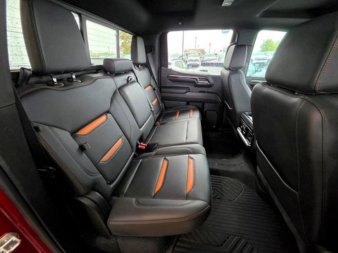 Used 2023 GMC Sierra 1500 AT4 w/ Technology Package AWD/4WD image 88