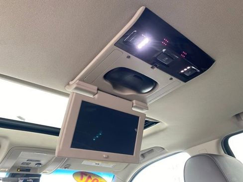 Used 2017 GMC Yukon Denali w/ Open Road Package image 24