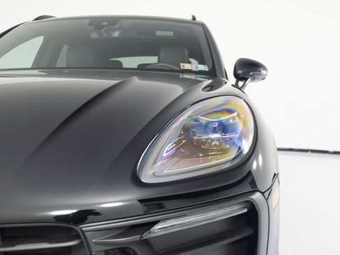 New 2026 Porsche Macan AWD/4WD image 36