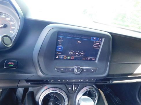 Used 2022 Chevrolet Camaro LT RWD image 9