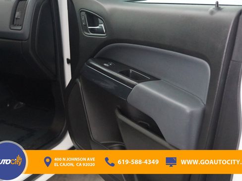 Used 2018 Chevrolet Colorado Z71 RWD image 17