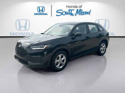 Certified 2024 Honda HR-V LX image 3