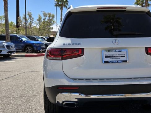 Certified 2022 Mercedes-Benz GLB 250 4MATIC image 11