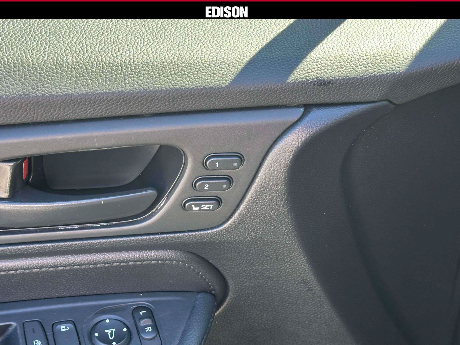 Used 2025 Honda Odyssey EX-L image 18