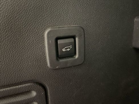 Used 2017 Ford Expedition Max Platinum AWD/4WD image 31